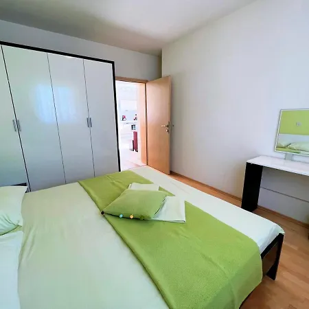 Apartment Marles