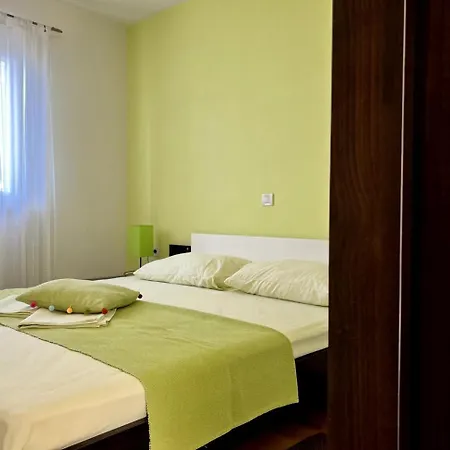Apartment Marles Banjol