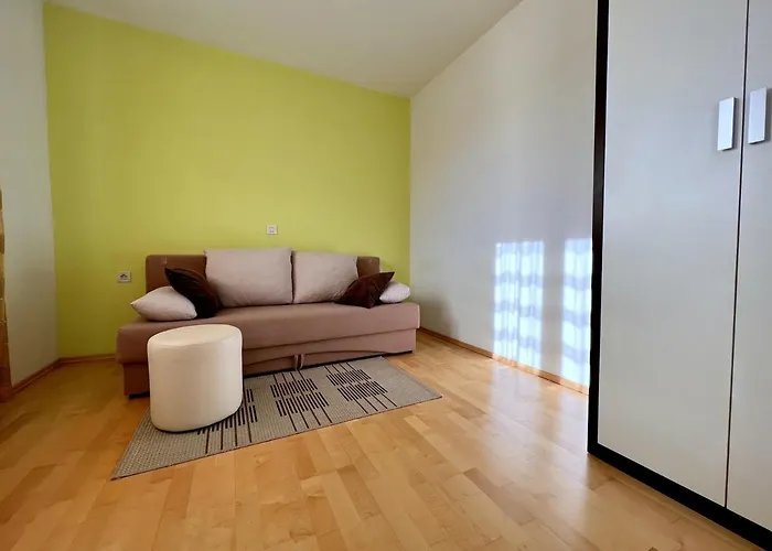 Marles Lägenhet Banjol