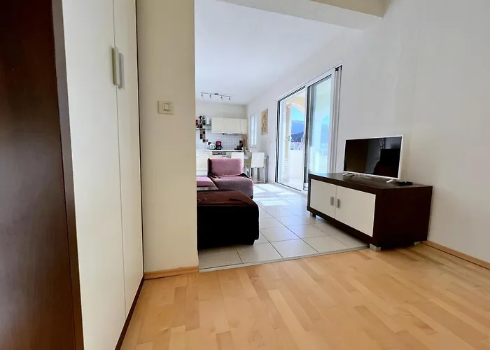 Marles Lägenhet Banjol